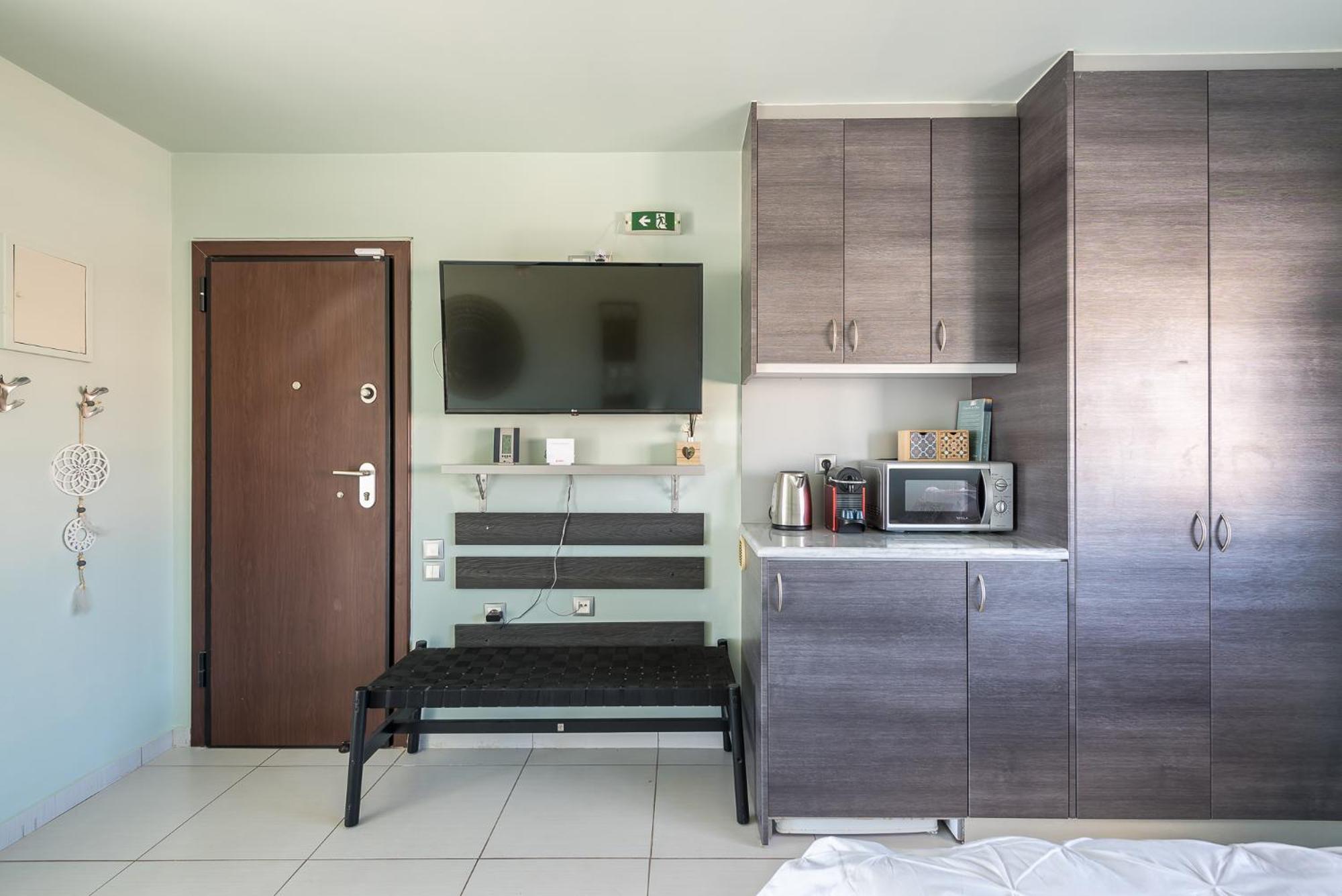 Acropolis View Mini Sky Suite & Hot Tub Athens Exterior photo